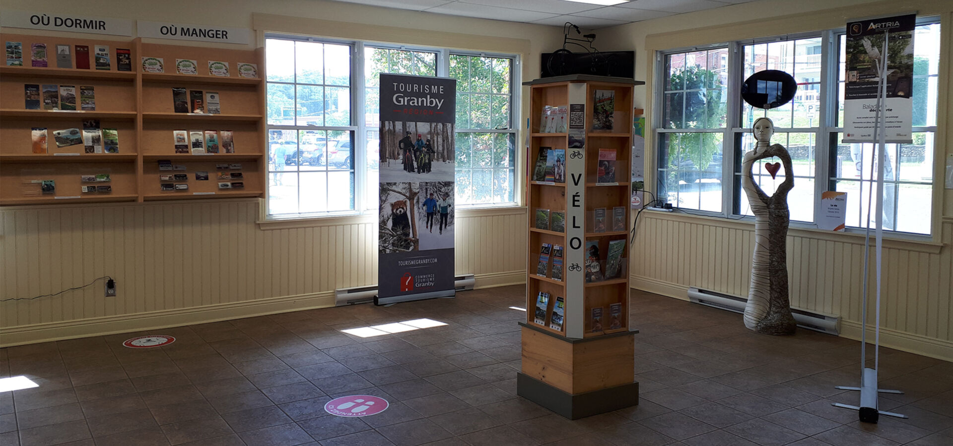 Espace lecture Bureau touristique de Granby