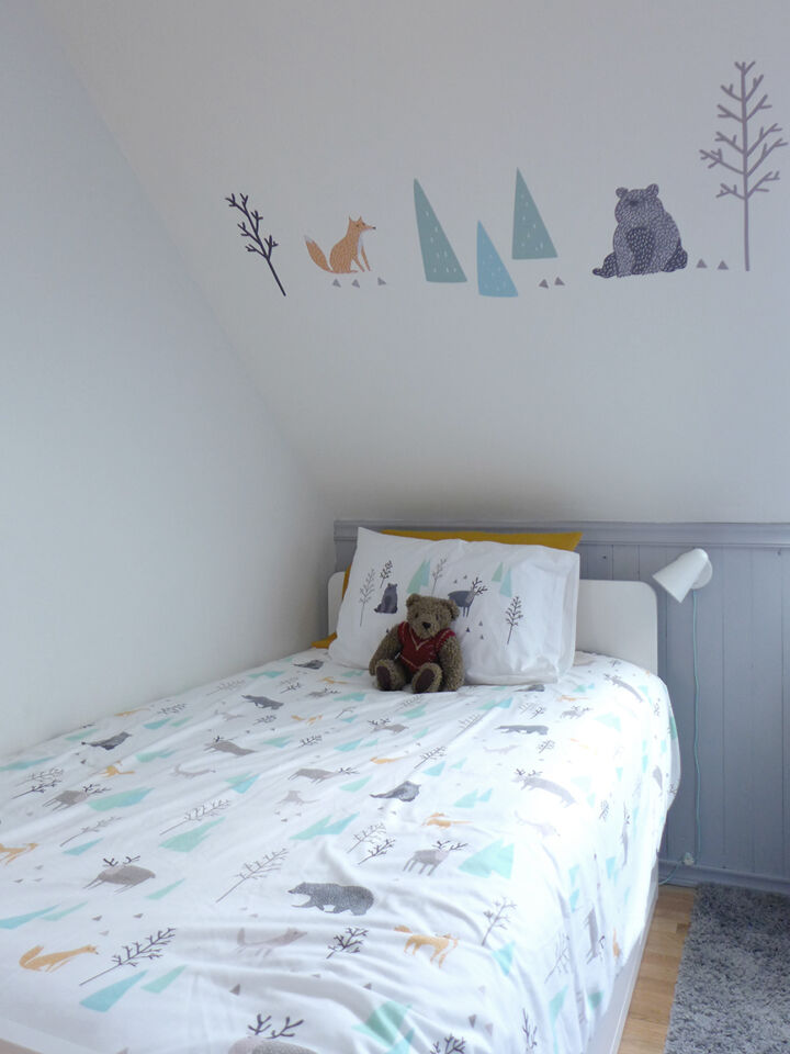 Chambre d'enfant avec lit simple, Maison du Ruisseau rouge à Magog